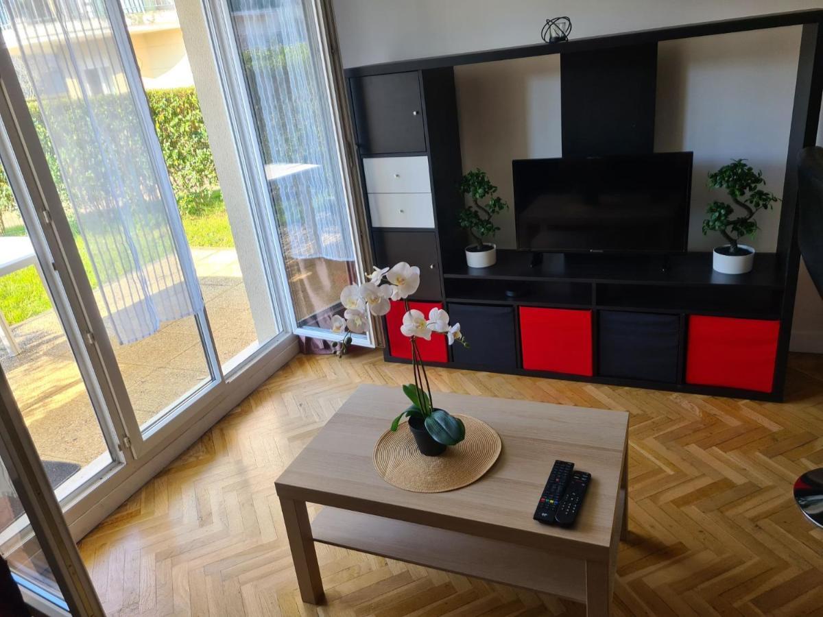 Appartement Avec Rez De Jardin A Disneyland Montévrain Zewnętrze zdjęcie