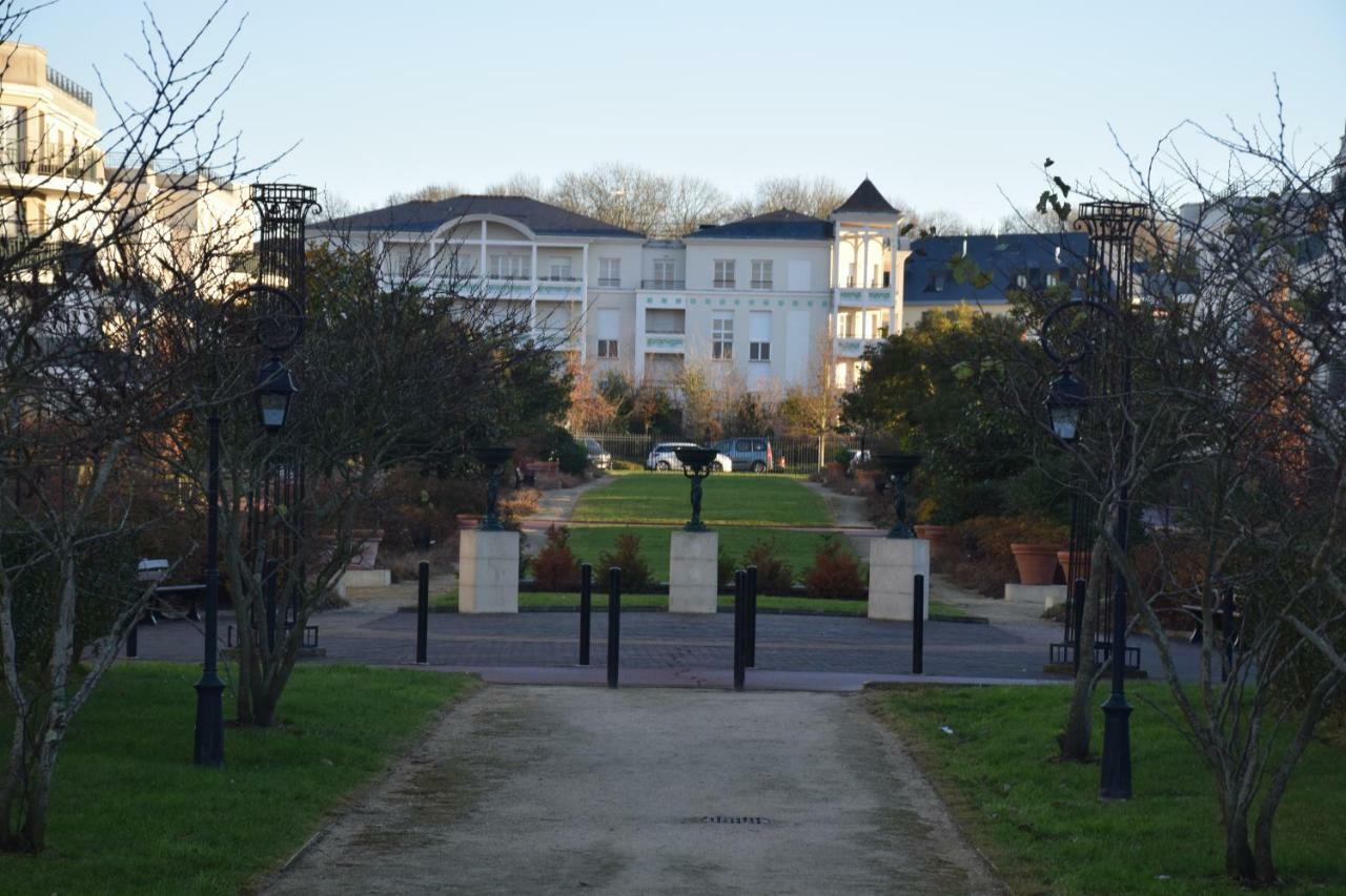 Appartement Avec Rez De Jardin A Disneyland Montévrain Zewnętrze zdjęcie