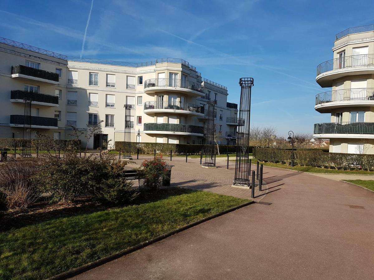 Appartement Avec Rez De Jardin A Disneyland Montévrain Zewnętrze zdjęcie